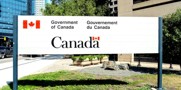 കാനഡയിൽ സർക്കാർ ജോലി നേടാം; മികച്ച ശമ്പളം, ആനുകൂല്യങ്ങൾ വേറെയും