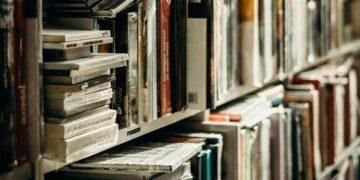 ബിൽ 28 പിൻവലിക്കണമെന്ന് ആവശ്യം; ആൽബർട്ടയിലെ ലൈബ്രറി നിയമഭേദഗതിക്കെതിരെ അഡ്മിനിസ്ട്രേറ്റർമാരുടെ പ്രതിഷേധം 3 library