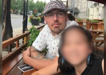 സോഷ്യൽ മീഡിയയിലെ ‘മരണക്കെണി’; കൗമാരക്കാരെ ലക്ഷ്യമിട്ട് ഭീകരസംഘം, പിതാവിന്റെ മുന്നറിയിപ്പ്