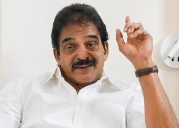 പിണറായിക്ക് ബൈ ബൈ! വോട്ടർമാരെ പത്തുകാര്യങ്ങൾ ഓർമിപ്പിച്ച് കെ.സി. വേണുഗോപാൽ 4 പിണറായിക്ക് ബൈ ബൈ! വോട്ടർമാരെ പത്തുകാര്യങ്ങൾ ഓർമിപ്പിച്ച് കെ.സി. വേണുഗോപാൽ
