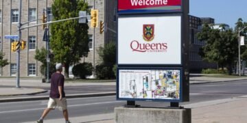 അന്താരാഷ്ട്ര വിദ്യാർത്ഥികൾക്ക് ഫീസ് ഇളവും സഹായവും; പഠനം മുടങ്ങാതിരിക്കാൻ വിദ്യാർത്ഥികൾക്ക് കൈത്താങ്ങുമായി കാനഡയിലെ സർവകലാശാലകൾ 2 അന്താരാഷ്ട്ര വിദ്യാർത്ഥികൾക്ക് ഫീസ് ഇളവും സഹായവും; പഠനം മുടങ്ങാതിരിക്കാൻ വിദ്യാർത്ഥികൾക്ക് കൈത്താങ്ങുമായി കാനഡയിലെ സർവകലാശാലകൾ