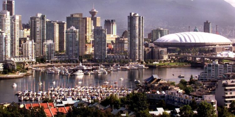 വിദേശ തൊഴിലാളികൾക്കായി നിയമങ്ങളിൽ ഇളവ് പ്രഖ്യാപിച്ച് ബ്രിട്ടീഷ് കൊളംബിയയും ന്യൂ ബ്രൺസ്‌വിക്കും