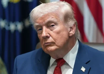 ഇനി തിരിച്ചുവരവില്ല, ഇറാൻ ഇന്ന് രാത്രിയോടെ അവസാനിക്കും; ലോകത്തെ ഞെട്ടിച്ച് ട്രംപിന്റെ മുന്നറിയിപ്പ് 1 ഇനി തിരിച്ചുവരവില്ല, ഇറാൻ ഇന്ന് രാത്രിയോടെ അവസാനിക്കും; ലോകത്തെ ഞെട്ടിച്ച് ട്രംപിന്റെ മുന്നറിയിപ്പ്