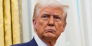 ഹോർമുസ് ഉപരോധം: വെടിനിർത്തൽ നീട്ടി ട്രംപ്; ഇറാൻ്റെ ഏകീകൃത നിലപാടിനായി കാത്തിരിപ്പ്