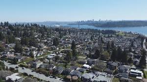 വീട് നിർമ്മാണത്തിൽ വീഴ്ച: വെസ്റ്റ് വാൻകൂവർ കൗൺസിലിനെ മാറ്റി പ്രവിശ്യാ സർക്കാർ നേരിട്ട് ഇടപെടുന്നു! 9 വീട് നിർമ്മാണത്തിൽ വീഴ്ച: വെസ്റ്റ് വാൻകൂവർ കൗൺസിലിനെ മാറ്റി പ്രവിശ്യാ സർക്കാർ നേരിട്ട് ഇടപെടുന്നു!