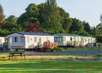 ‘മുസ്ലിങ്ങൾക്ക് മാത്രം, ഹിന്ദുക്കൾക്ക് മുൻഗണന’; ലണ്ടനിൽ വംശീയ വിവേചനം ശക്തം: മതം നോക്കി വാടക നൽകുന്നവർ കുടുങ്ങും; കർശന നടപടിയുമായി യുകെ