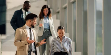 കനേഡിയൻ തൊഴിൽ വിപണിയിൽ നേരിയ ഉണർവ്; മാർച്ചിൽ 14,000 പുതിയ തൊഴിലവസരങ്ങൾ 2 കനേഡിയൻ തൊഴിൽ വിപണിയിൽ നേരിയ ഉണർവ്; മാർച്ചിൽ 14,000 പുതിയ തൊഴിലവസരങ്ങൾ