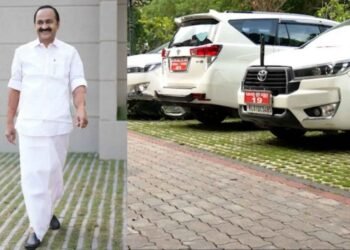 ശൈലിമാറ്റത്തിന് തുടക്കമിട്ട് പുതിയ സർക്കാർ: മുഖ്യമന്ത്രിയുടെ യാത്ര മുൻമന്ത്രിയുടെ കാറിൽ; കറുത്ത വാഹനങ്ങൾ ഒഴിവാക്കി