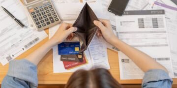 More Canadians are struggling with debt. But there is help available
