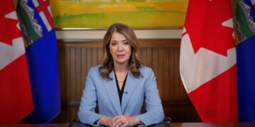 Alberta referendum: Protests in the province from both the ruling and opposition sides; Daniel Smith in crisis