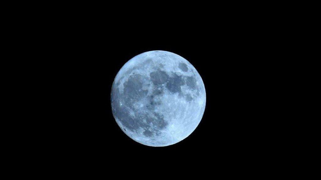 'Blue Moon' to create wonder in the sky: Will the moon really turn blue? It will be seen in India too these days