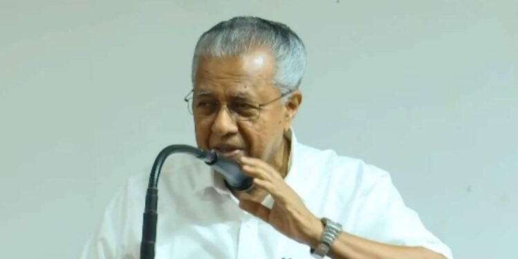 തോൽവിക്ക് പിന്നാലെ പാർട്ടിയിൽ കടുത്ത വിമർശനം; വിട്ടുനിൽക്കലുകൾക്കൊടുവിൽ പൊതുവേദികളിൽ വീണ്ടും സജീവമായി പിണറായി വിജയൻ 1 തോൽവിക്ക് പിന്നാലെ പാർട്ടിയിൽ കടുത്ത വിമർശനം; വിട്ടുനിൽക്കലുകൾക്കൊടുവിൽ പൊതുവേദികളിൽ വീണ്ടും സജീവമായി പിണറായി വിജയൻ