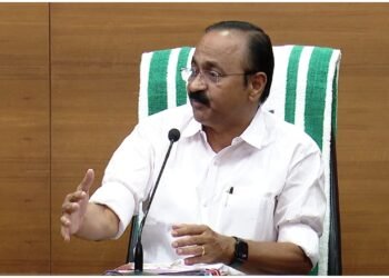 സ്ത്രീകൾക്ക് സൗജന്യയാത്ര, 3000 രൂപ പെൻഷൻ, സിൽവർ ലൈനിന് ബദൽ; സതീശൻ സർക്കാരിന്റെ നയപ്രഖ്യാപനം ഇന്ന് നിയമസഭയിൽ