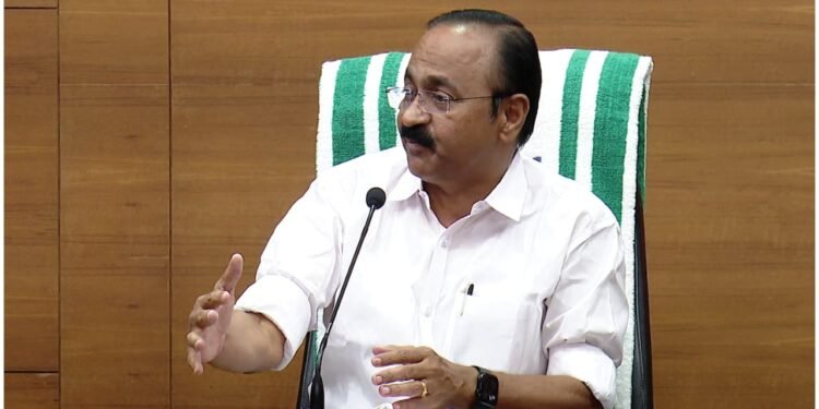 സ്ത്രീകൾക്ക് സൗജന്യയാത്ര, 3000 രൂപ പെൻഷൻ, സിൽവർ ലൈനിന് ബദൽ; സതീശൻ സർക്കാരിന്റെ നയപ്രഖ്യാപനം ഇന്ന് നിയമസഭയിൽ