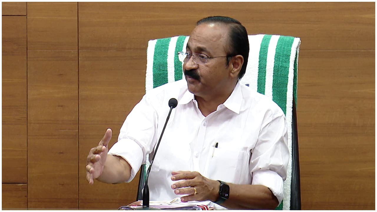 സ്ത്രീകൾക്ക് സൗജന്യയാത്ര, 3000 രൂപ പെൻഷൻ, സിൽവർ ലൈനിന് ബദൽ; സതീശൻ സർക്കാരിന്റെ നയപ്രഖ്യാപനം ഇന്ന് നിയമസഭയിൽ