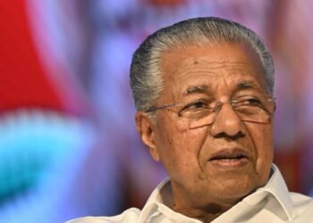 പിണറായി വിജയന്റെ യാത്ര വൈകിയ സംഭവം: കേരള ഹൗസിലെ ഉദ്യോഗസ്ഥർക്കെതിരെ നടപടിയുണ്ടായേക്കാൻ സാധ്യത