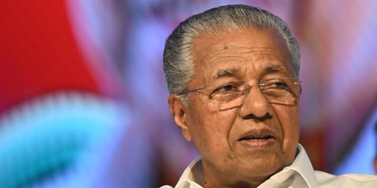പിണറായി വിജയന്റെ യാത്ര വൈകിയ സംഭവം: കേരള ഹൗസിലെ ഉദ്യോഗസ്ഥർക്കെതിരെ നടപടിയുണ്ടായേക്കാൻ സാധ്യത