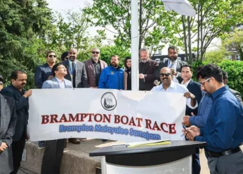 canadian-nehru-trophy-boat-race