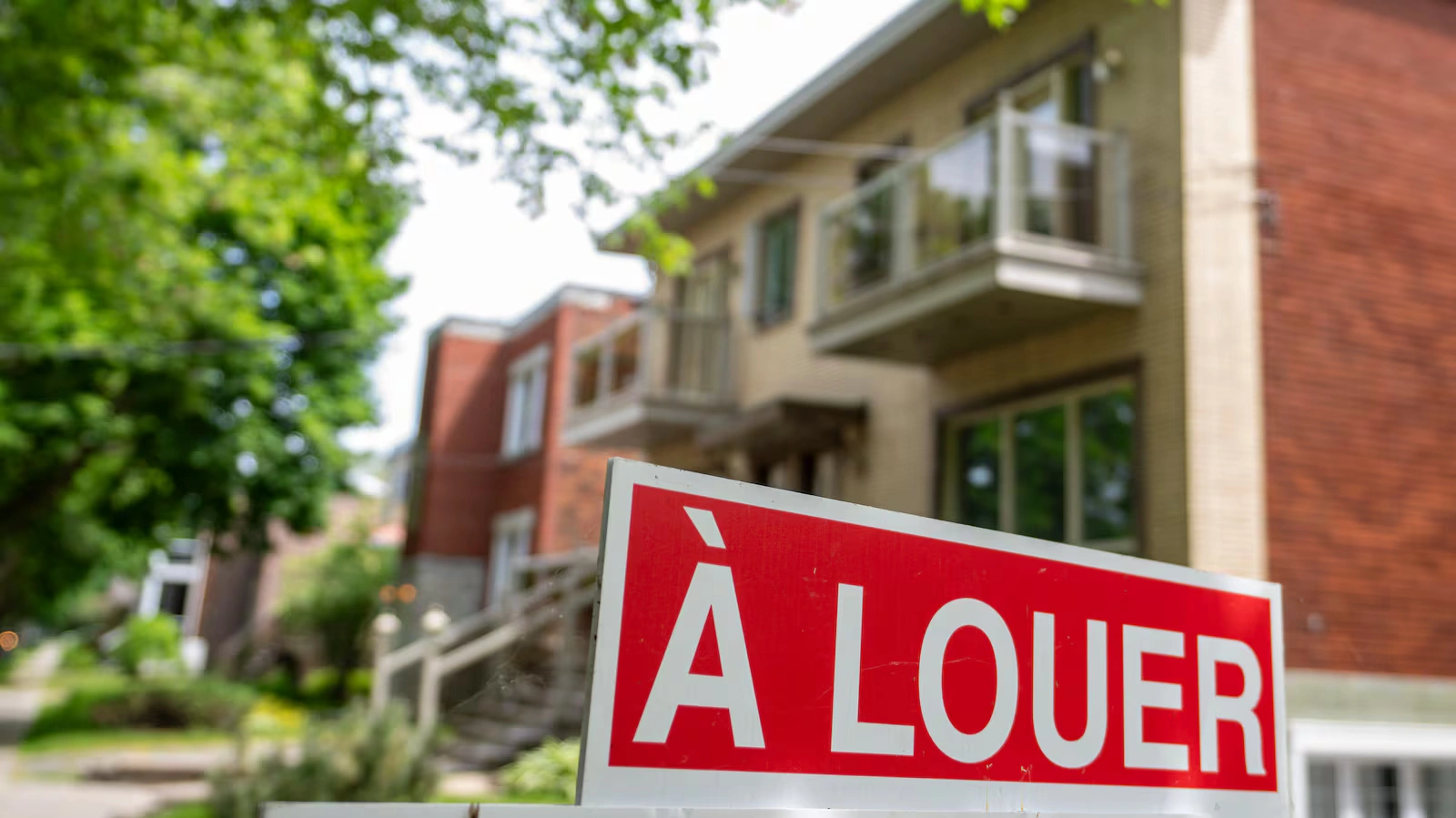 Huge price hike in rental market; Housing crisis deepens in Quebec even as 'moving day' approaches