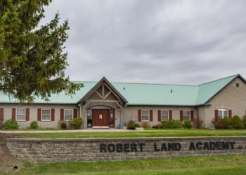 Robert Land Academy in Wellandport