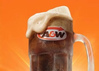 വേനലിന്റെ പ്രിയ രുചി തിരിച്ചെത്തി: A&W കാനഡയുടെ ‘റൂട്ട് ബിയർ ഫ്ലോട്ട്’ വീണ്ടും മെനുവിലേക്ക്; വിൽപ്പന സ്റ്റോക്ക് തീരുന്നതുവരെ മാത്രം 2 BEER