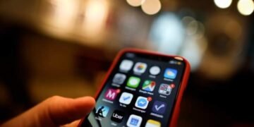 Is the iPhone behind the decline in birth rates? Researchers with new study