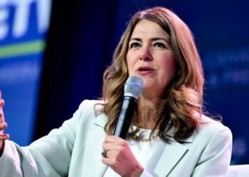 Majority of Alberta residents oppose Smith; report says they are unhappy with administration and approach to separation