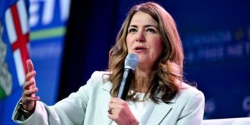Majority of Alberta residents oppose Smith; report says they are unhappy with administration and approach to separation