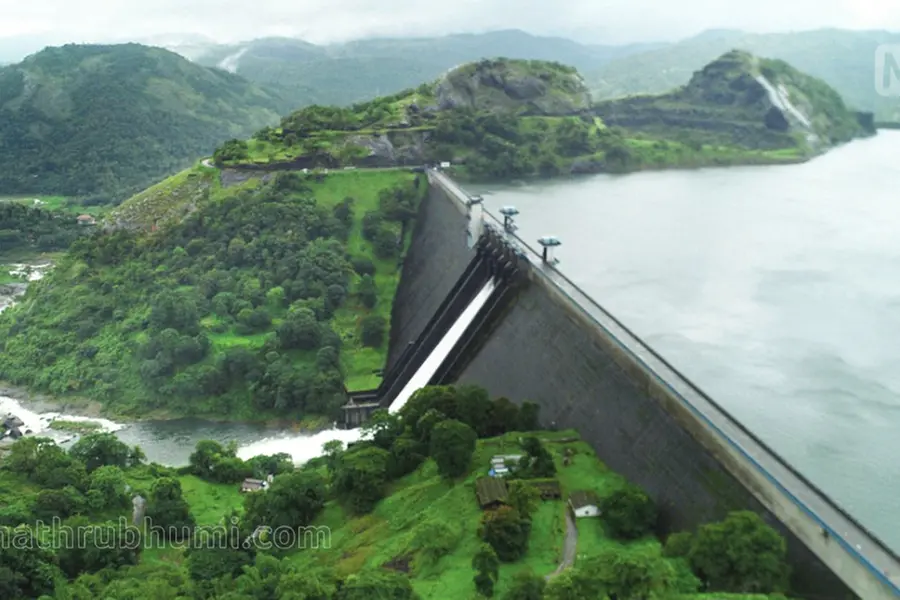 മുല്ലപ്പെരിയാറിൽ പുതിയ അണക്കെട്ട്: ഒരിടവേളയ്ക്ക് ശേഷം കേരളവും തമിഴ്‌നാടും തമ്മിൽ മൂന്നാറിൽ ചർച്ചയ്ക്ക് തുടക്കം