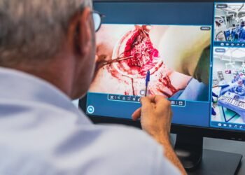 Montreal hospital livestreams surgeries for educational purposes