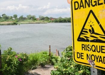 'Do not jump into the water to rescue someone': Experts issue warning following a sharp rise in drowning deaths in Quebec.