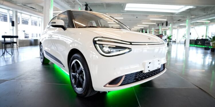 Chinese auto manufacturer offers sneak peek of EV models in Montreal