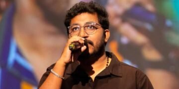 “എടാ വി ഡി സതീശൻ അല്ലടാ, കേരള CM!” മിമിക്രി താരം മഹേഷ് കുഞ്ഞുമോനെ വളഞ്ഞിട്ട് ആക്രമിച്ച് സോഷ്യൽ മീഡിയ!