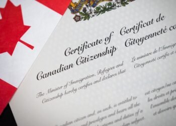Canadian Citizenship;10 മാസം പ്രതീക്ഷിച്ച കാത്തിരിപ്പ് 25 മാസം; കനേഡിയൻ പൗരത്വം തെളിയിക്കുന്നതിനായുള്ള ദുരിതത്തിൽ കുടുങ്ങി യുവതി, 1.21 ലക്ഷത്തിലധികം അപേക്ഷകൾ ക്യൂവിൽ 10 Canadian Citizenship;10 മാസം പ്രതീക്ഷിച്ച കാത്തിരിപ്പ് 25 മാസം; കനേഡിയൻ പൗരത്വം തെളിയിക്കുന്നതിനായുള്ള ദുരിതത്തിൽ കുടുങ്ങി യുവതി, 1.21 ലക്ഷത്തിലധികം അപേക്ഷകൾ ക്യൂവിൽ