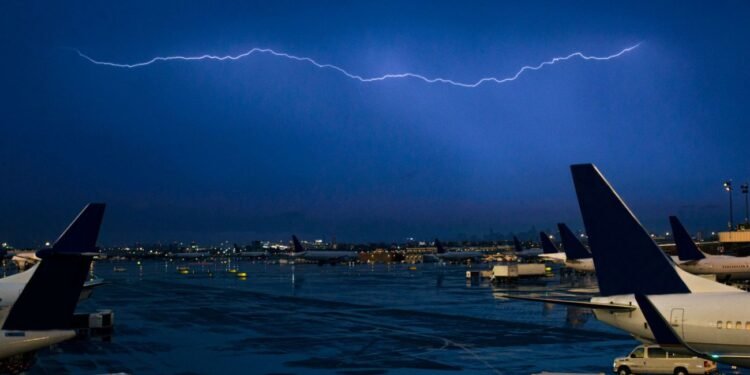 Vancouver lightning storm REPRESENTED PHOTO