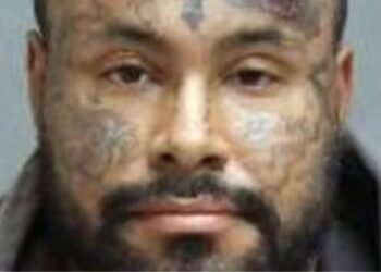 Yong-Bloor Stabbing Case; ടൊറന്റോ യോംഗ്-ബ്ലോറിൽ വഴിയാത്രക്കാരന് കുത്തേറ്റു; പ്രതിയുടെ ചിത്രം പുറത്തുവിട്ട് പോലീസ് 1 Yong-Bloor stabbing case