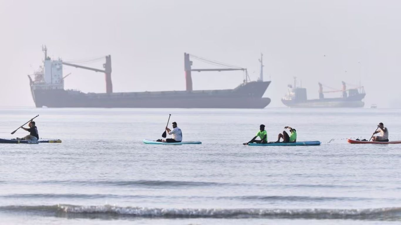 Pirates hijack ships in Yemen and Somalia