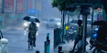 മഴക്കെടുതിയിൽ വിറച്ച് കേരളം: 12 ജില്ലകളിൽ ഓറഞ്ച് അലർട്ട്, വടക്കൻ കേരളത്തിൽ ജാഗ്രത