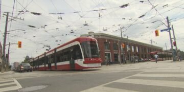 TTC 504 streetcar on King Street West during construction