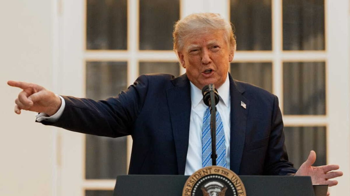 Donald Trump announces ban on CNN and Politico from White House