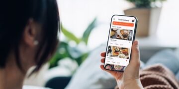 AI-generated food images used on restaurant menus