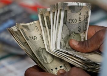 Iran Talks Uncertainty Pressures Rupee and Bonds