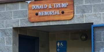 Donald J. Trump Memorial BOARD