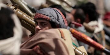 Iran threatens US with missile attacks and economic war