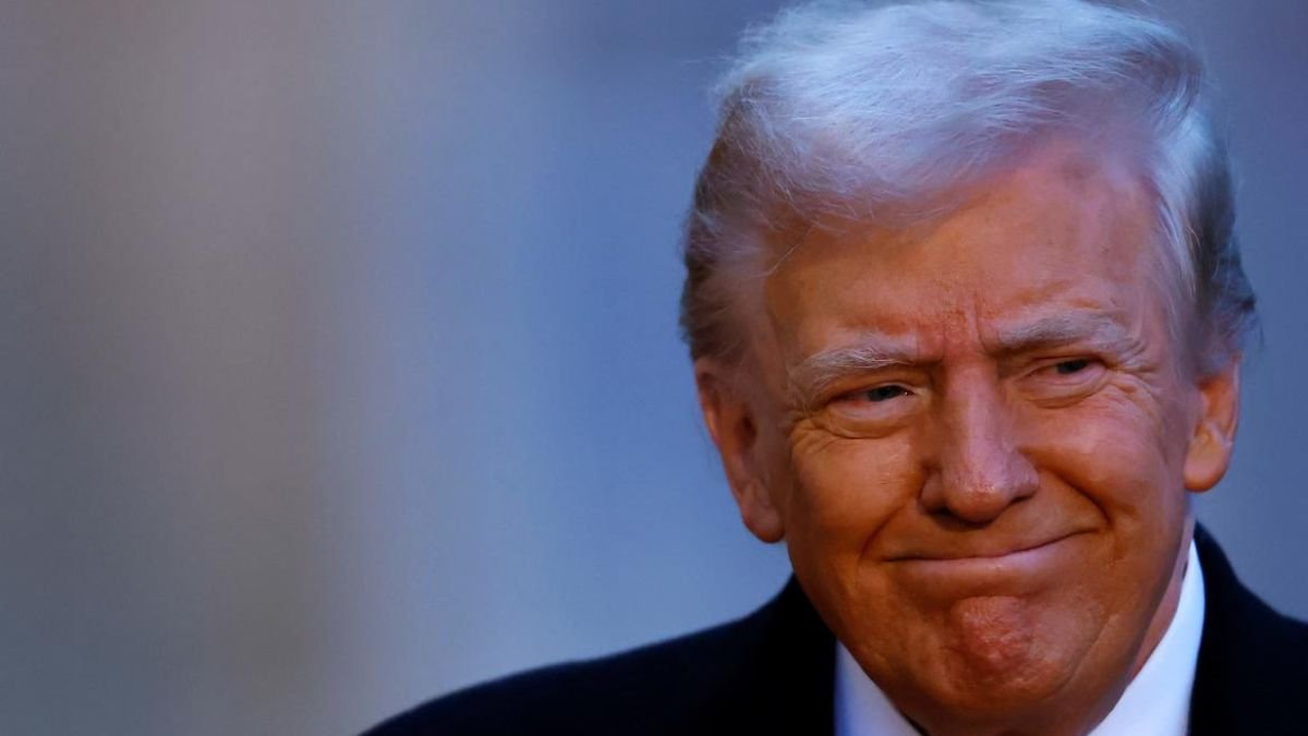 Donald Trump and US Capitol ahead of the US midterm elections