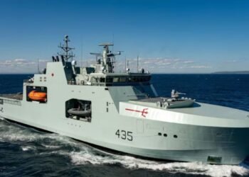 Royal Canadian Navy ship