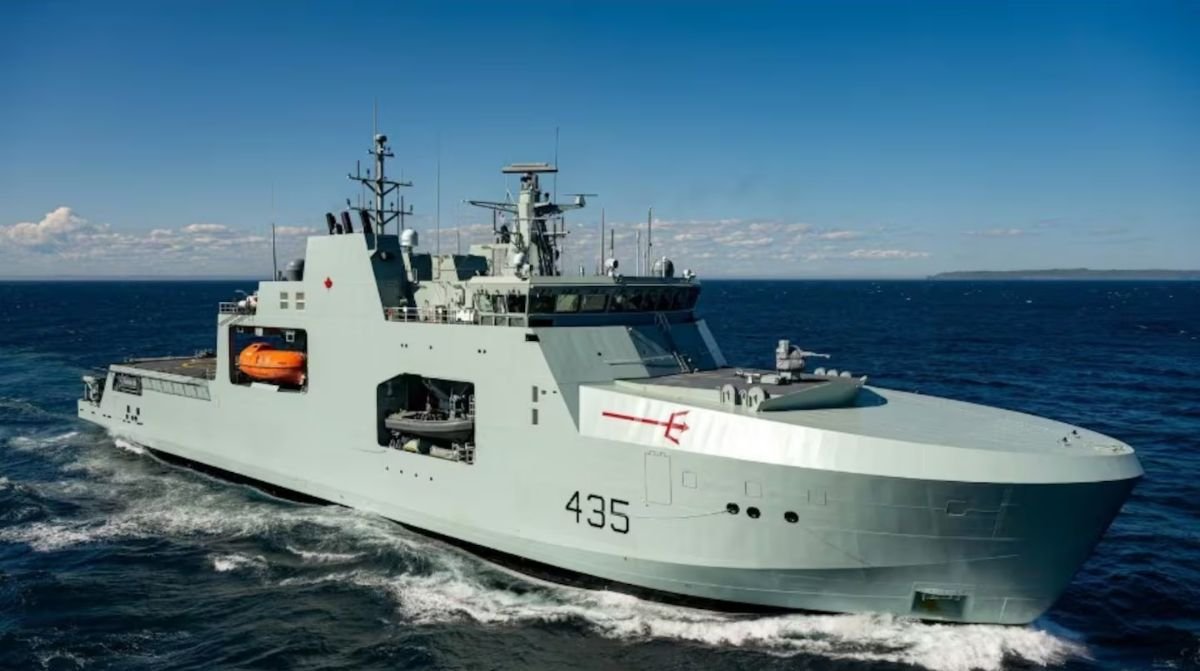 Royal Canadian Navy ship