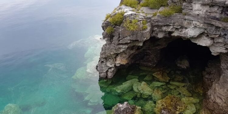 Grotto at Bruce Peninsula National Park