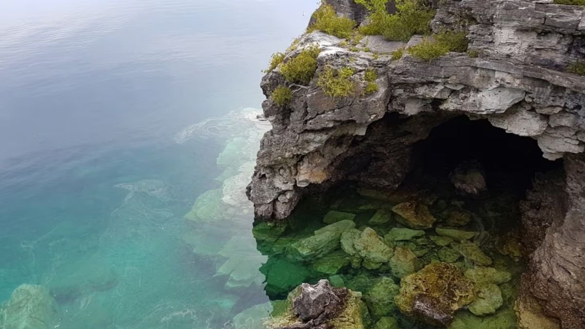 Grotto at Bruce Peninsula National Park