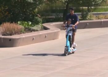 Vancouver e-scooter riders